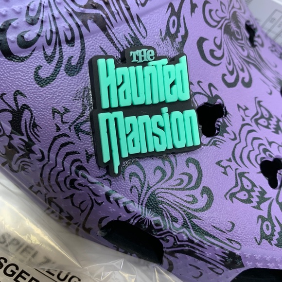 Crocs x Disney Haunted Mansion Wallpaper - Picture 4 of 10